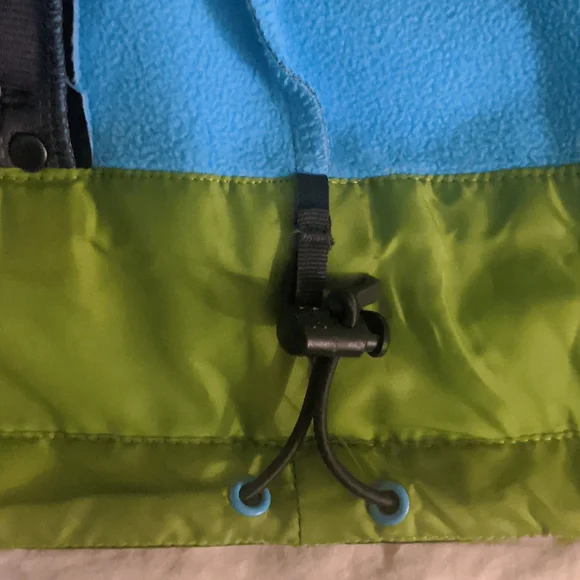 Under Armour women's snowboard jacket - Picture 12 of 17